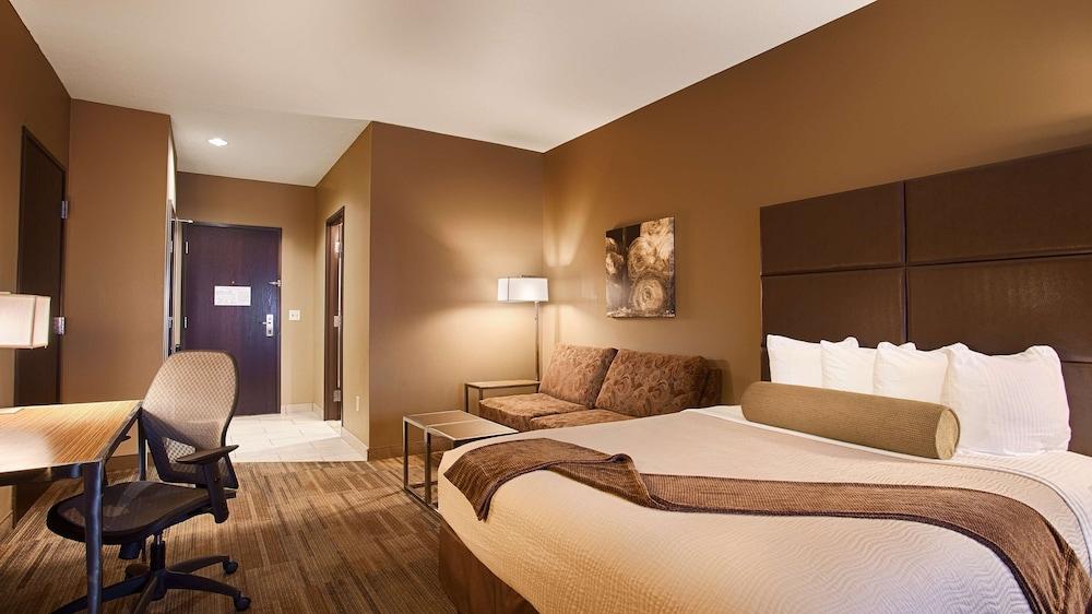 Best Western Plus Night Watchman Inn & Suites photo 3