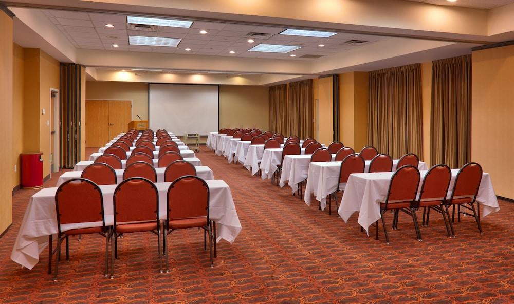 Hampton Inn & Suites Orem photo 40