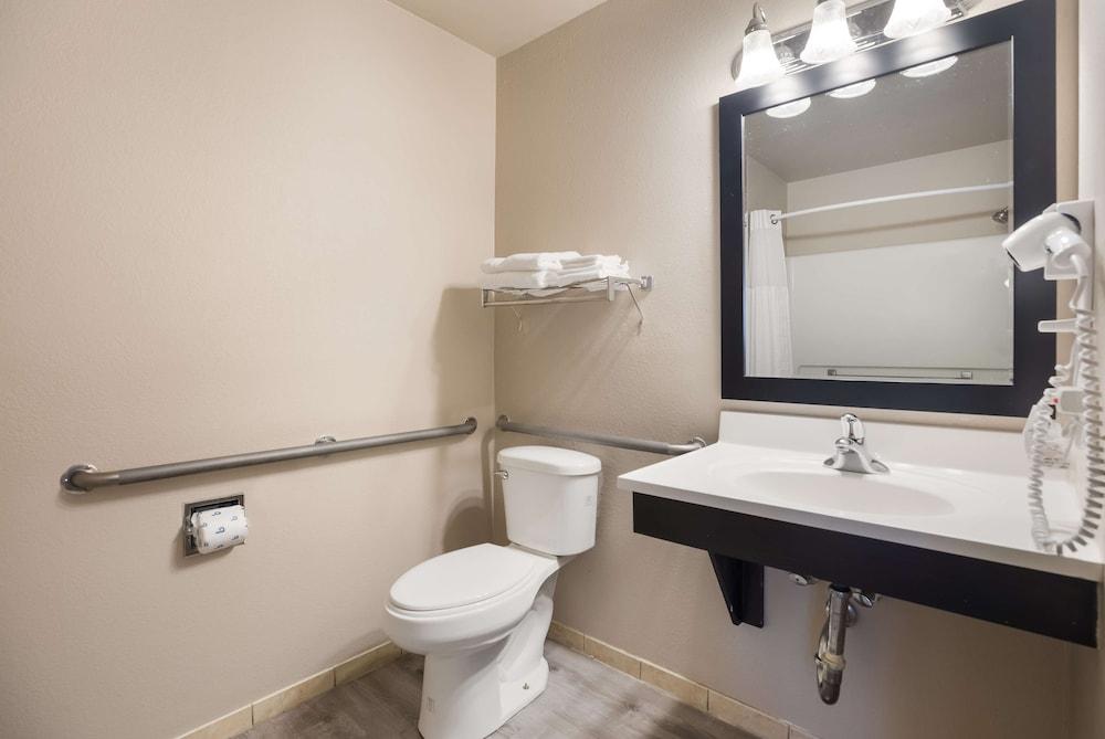 Americas Best Value Inn Sparks photo 36
