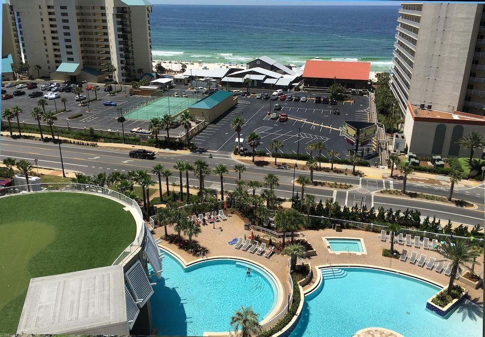 Laketown Wharf by Emerald View Resorts photo 3