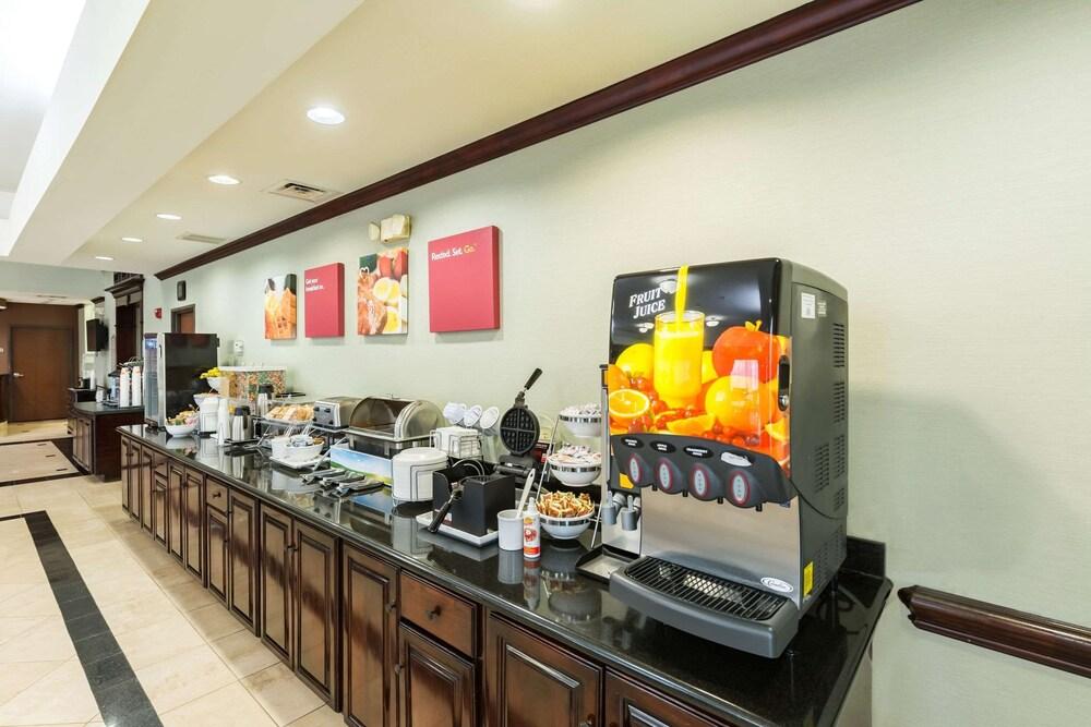 Comfort Suites Beaumont I-10 photo 37