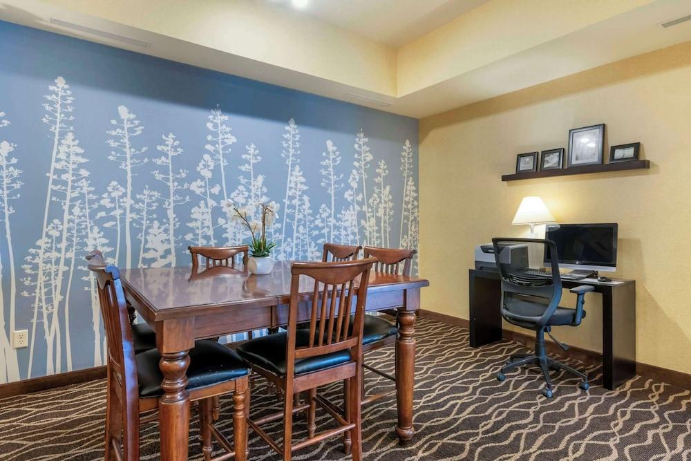 Sleep Inn & Suites Rapid City photo 31