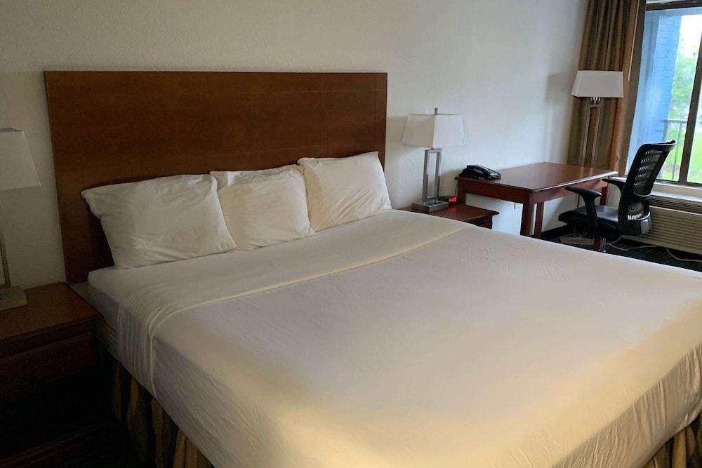 Travelodge by Wyndham Mobile Al photo 4