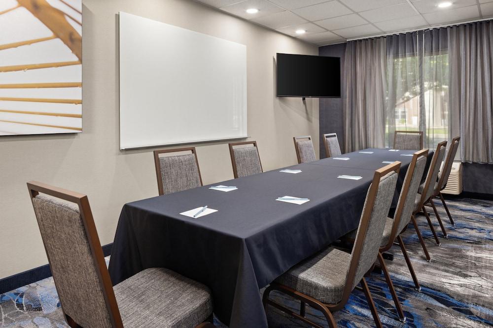 Fairfield Inn & Suites Columbus East photo 33