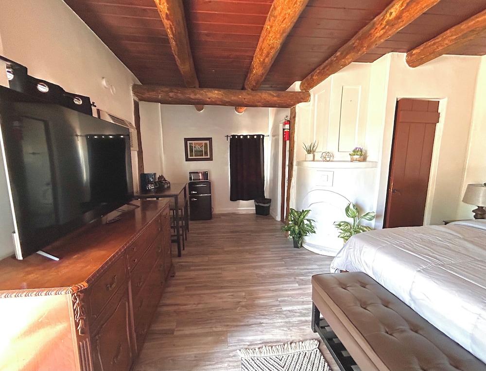 El Colorado Lodge photo 19