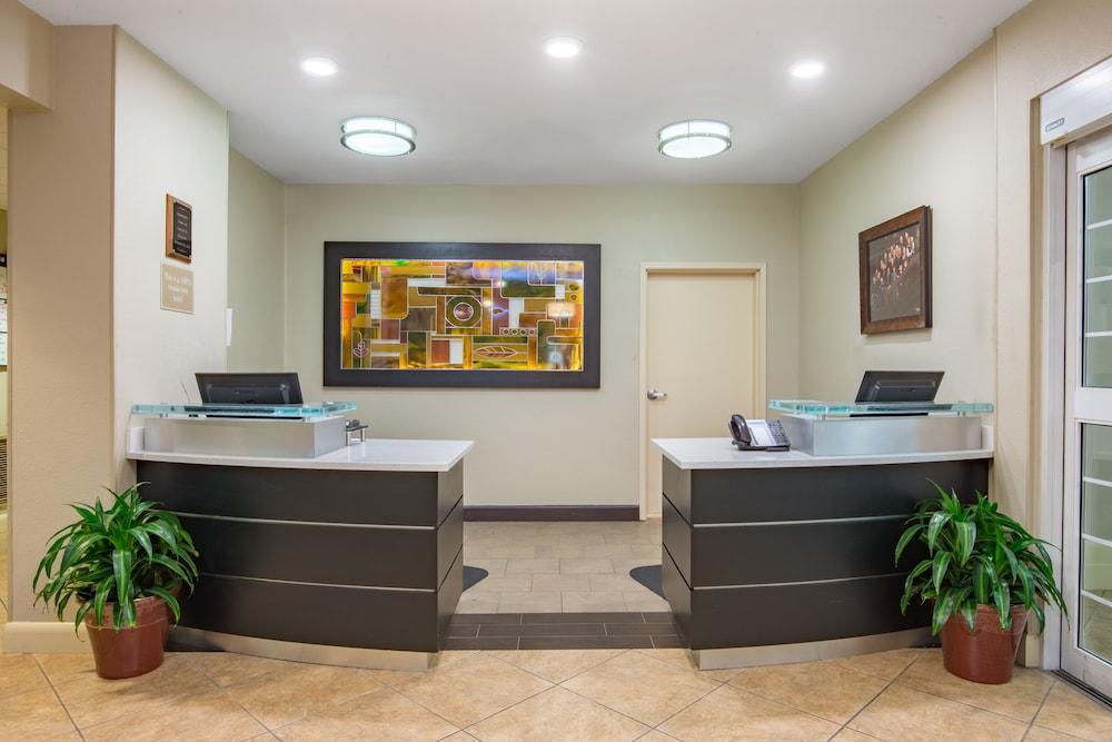 Candlewood Suites Jefferson City by IHG photo 11