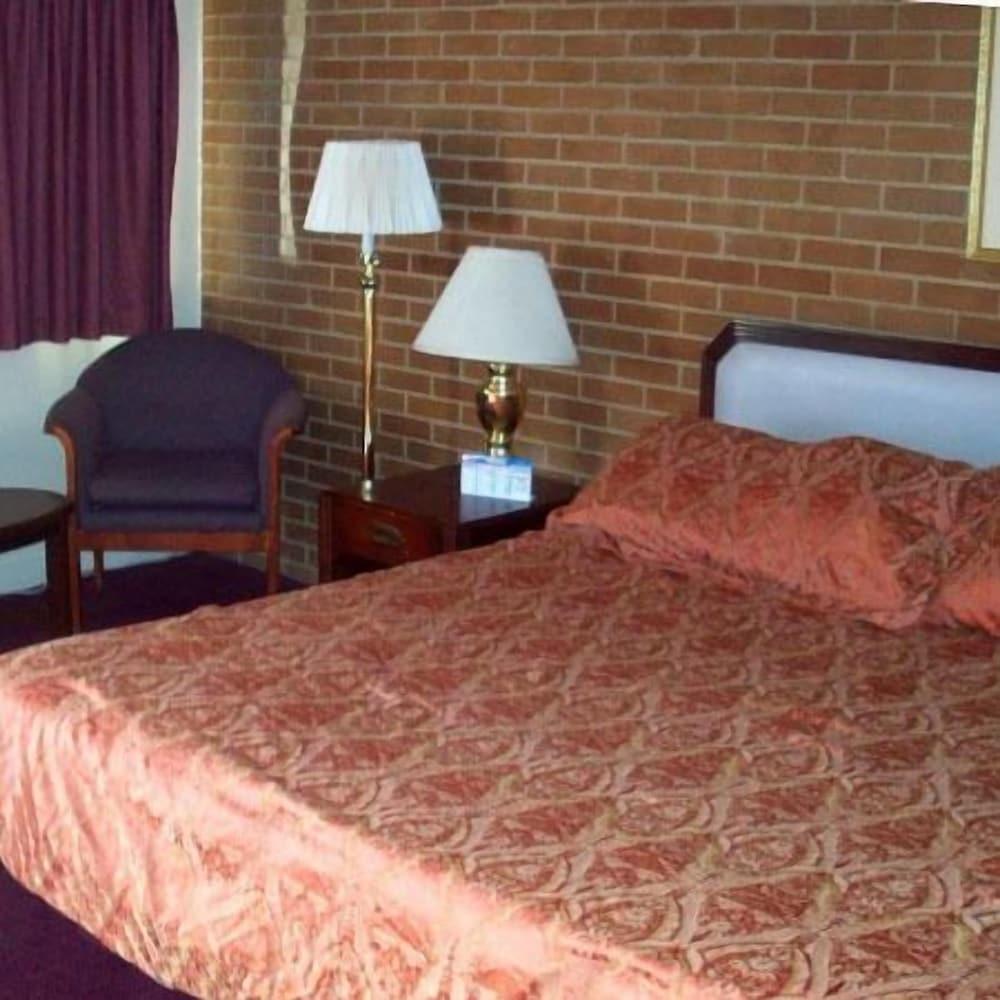 Provo Travelers Inn photo 8