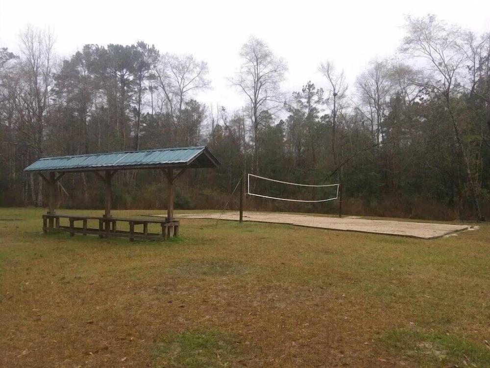 Whispering Creek Lodging & RV Resort photo 47