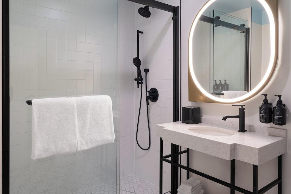 Hotel Indigo New Orleans French Quarter by IHG photo 33