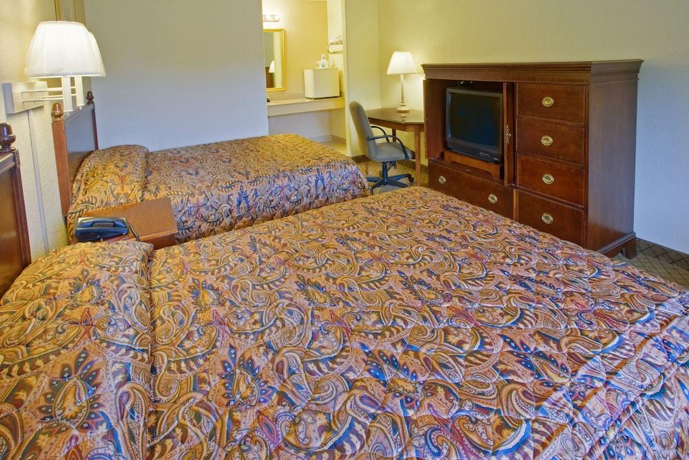 Regal Inn photo 9