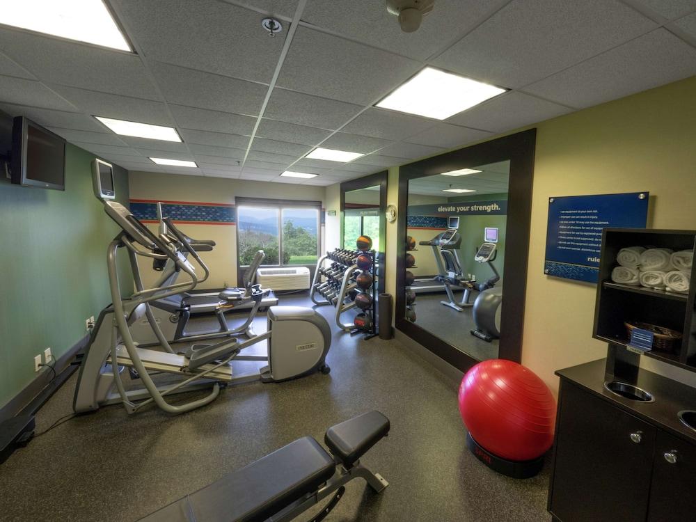 Hampton Inn Hazleton photo 28