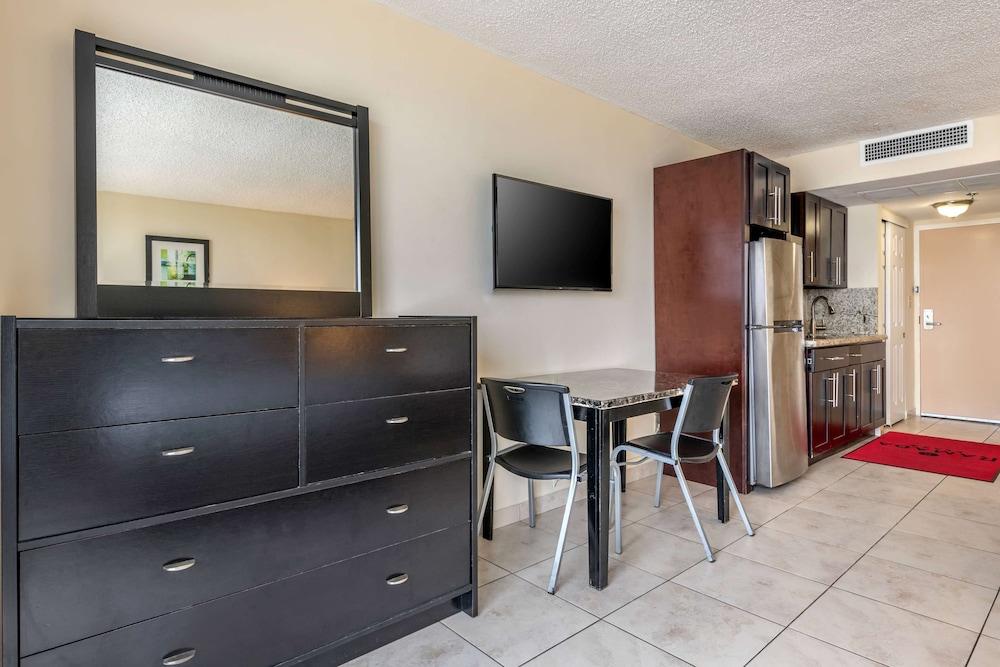 Ramada Plaza by Wyndham Marco Polo Beach Resort photo 92