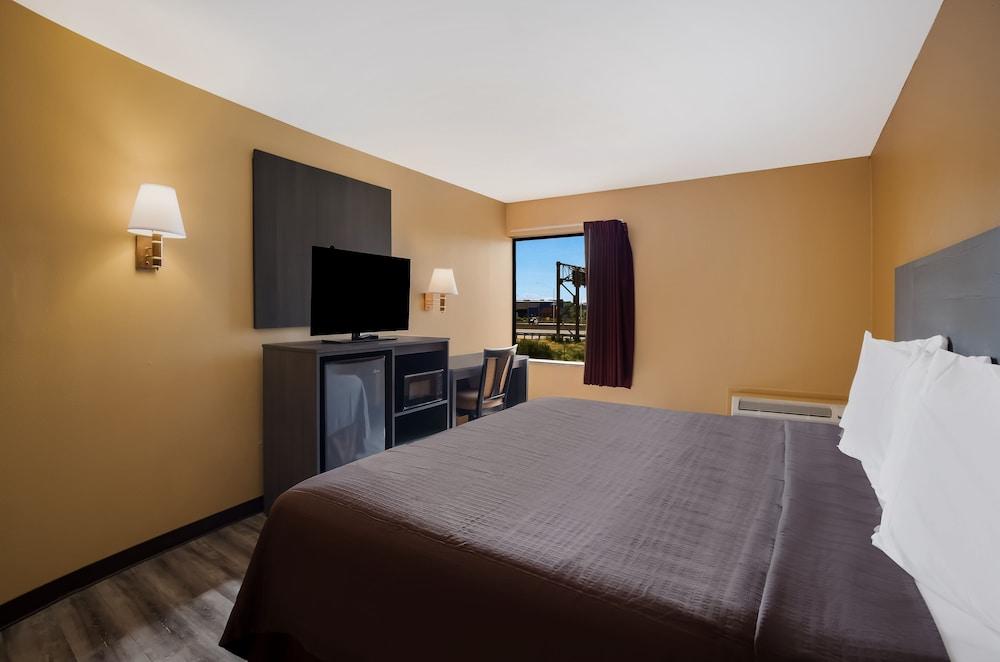 Econo Lodge Allentown North photo 6