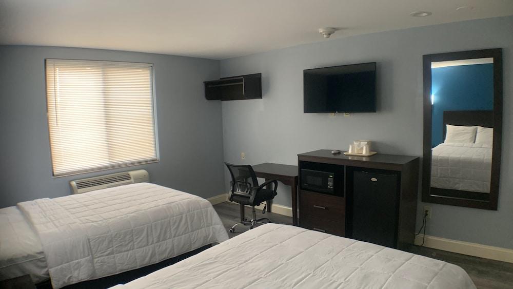 East  New York Inn photo 10