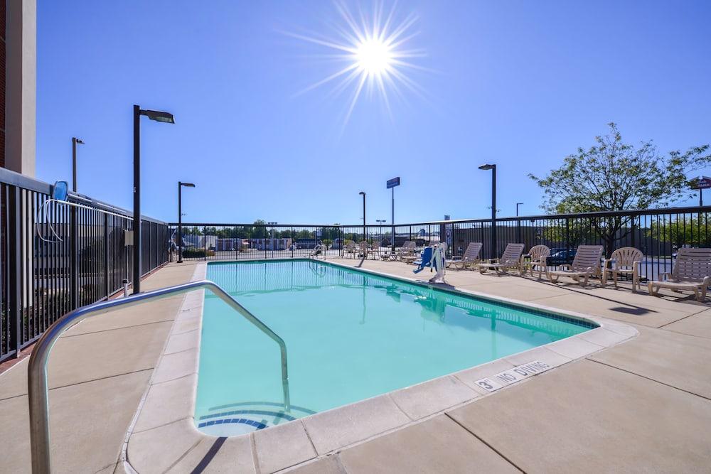 Hampton Inn Martinsburg photo 10