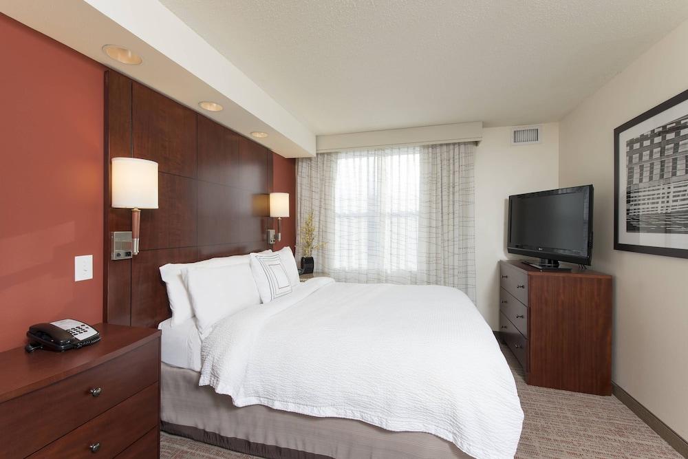 Residence Inn Marriott Moline photo 10