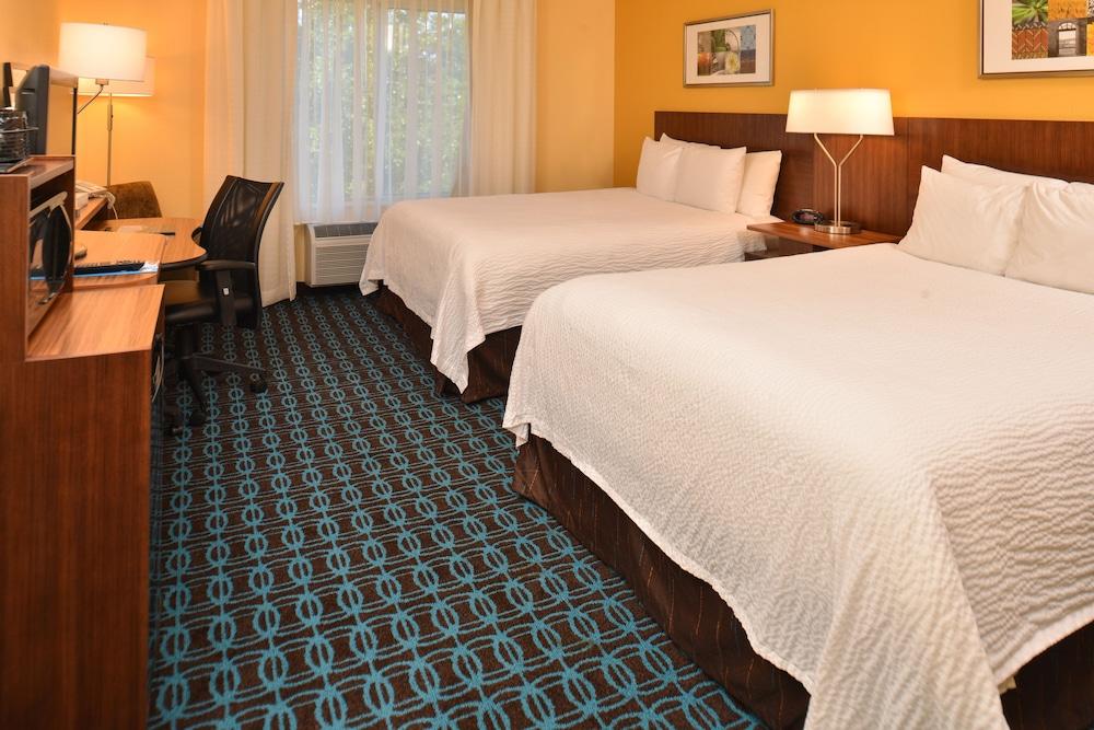 Fairfield Inn By Marriott Louisville North photo 18