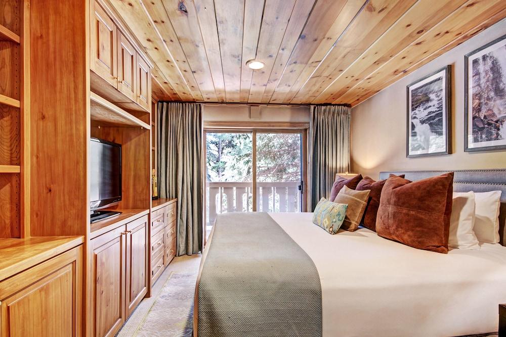 The Lodge at Vail, a RockResort by Vail Resorts photo 61