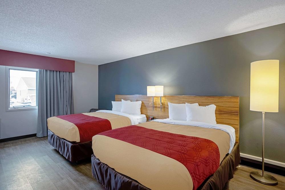 Quality Inn Frontier at U.S. Hwy 30 photo 3