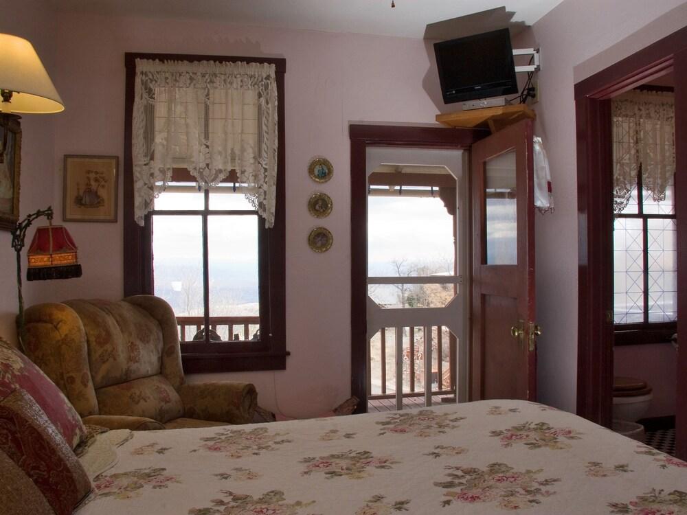 Ghost City Inn photo 16