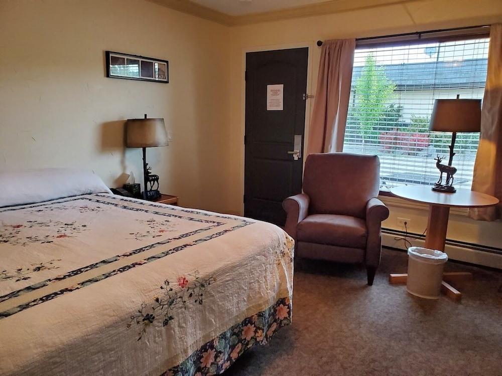 Three Forks Lewis & Clark Motel photo 5