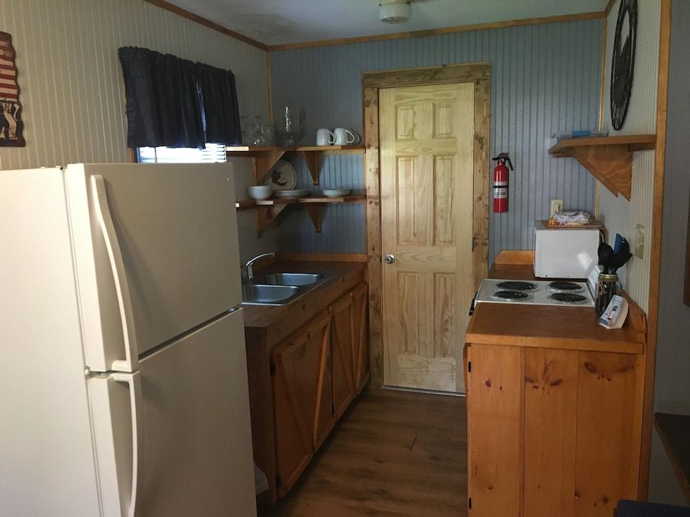 Smoky View Cottages & RV Resorts photo 9