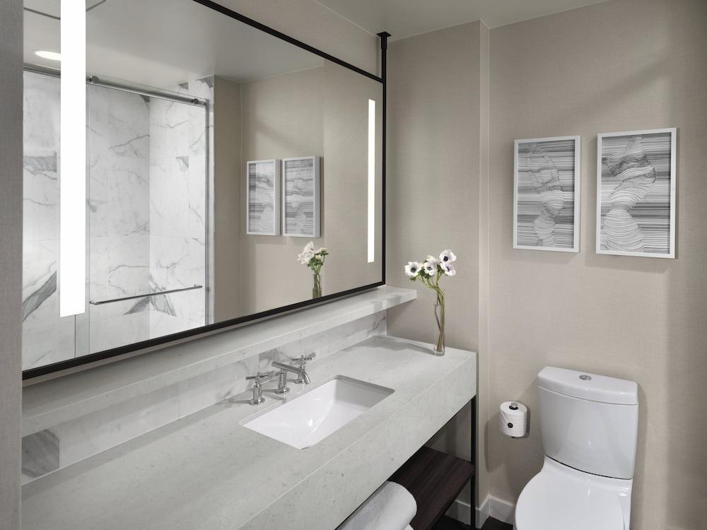 Axiom Hotel photo 21