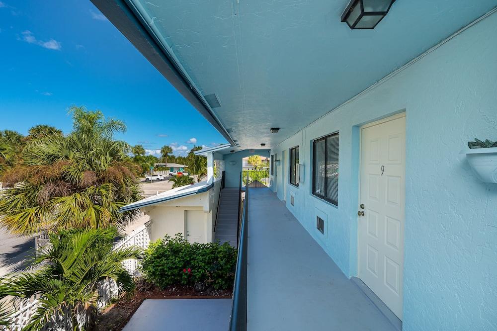 Seven Palms Hotel & Apartments photo 6