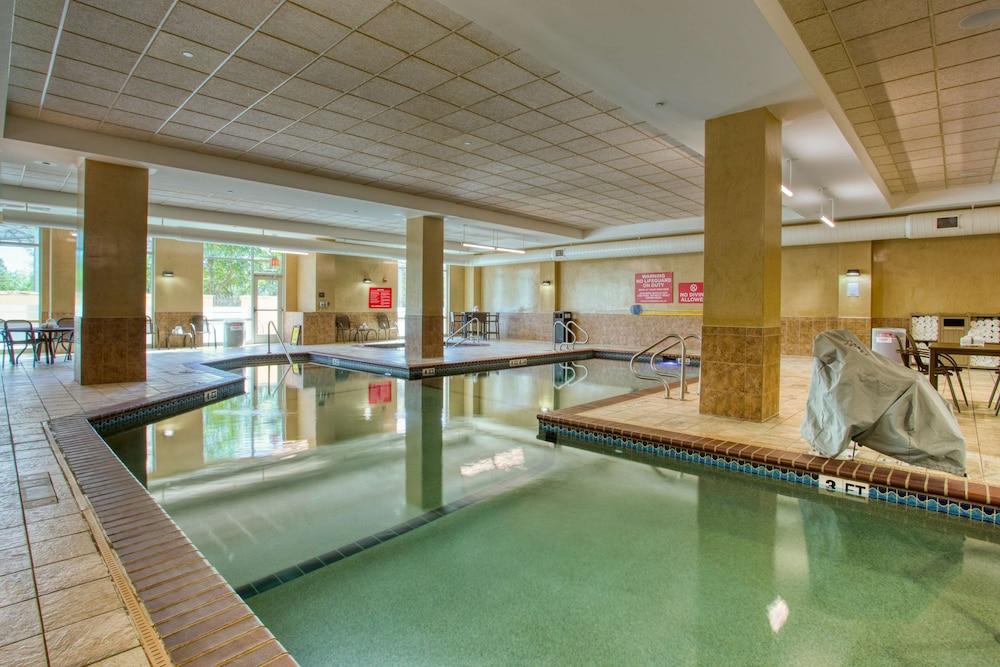 Drury Inn & Suites Near La Cantera Parkway photo 38