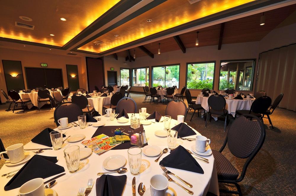 Shilo Inn Suites Hotel - Bend photo 28