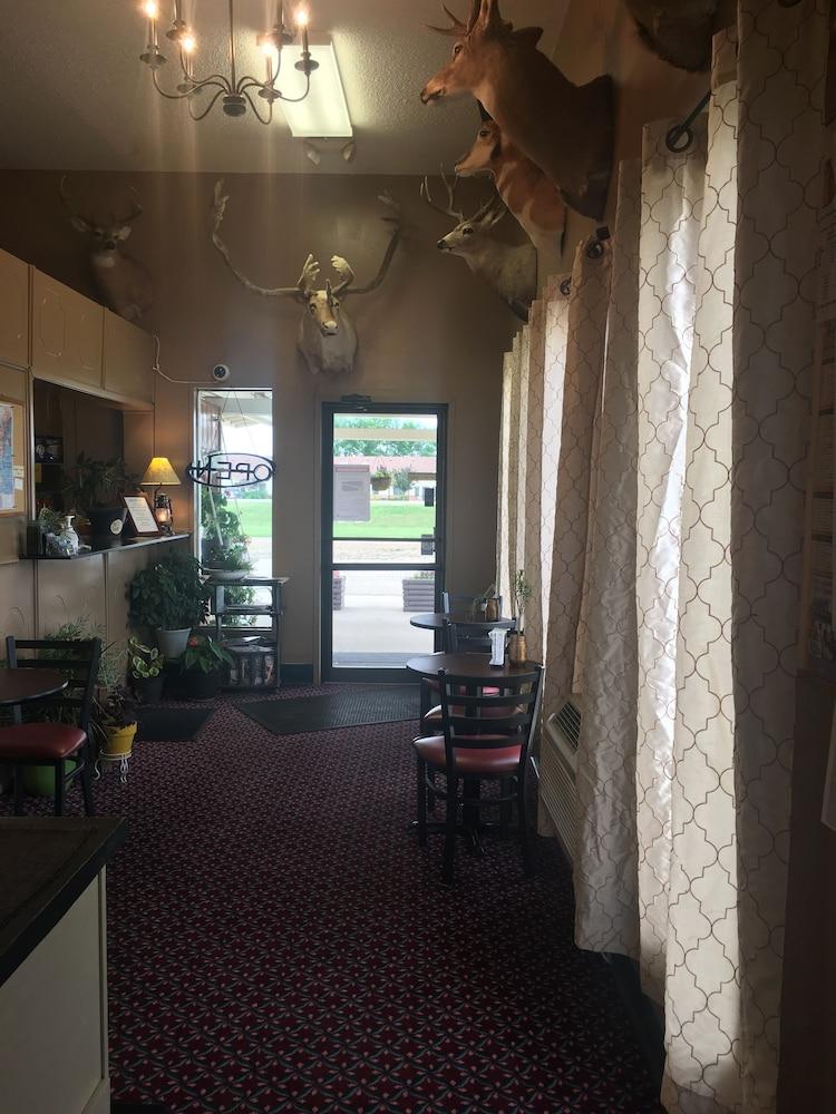 Mobridge Kountry Inn photo 2