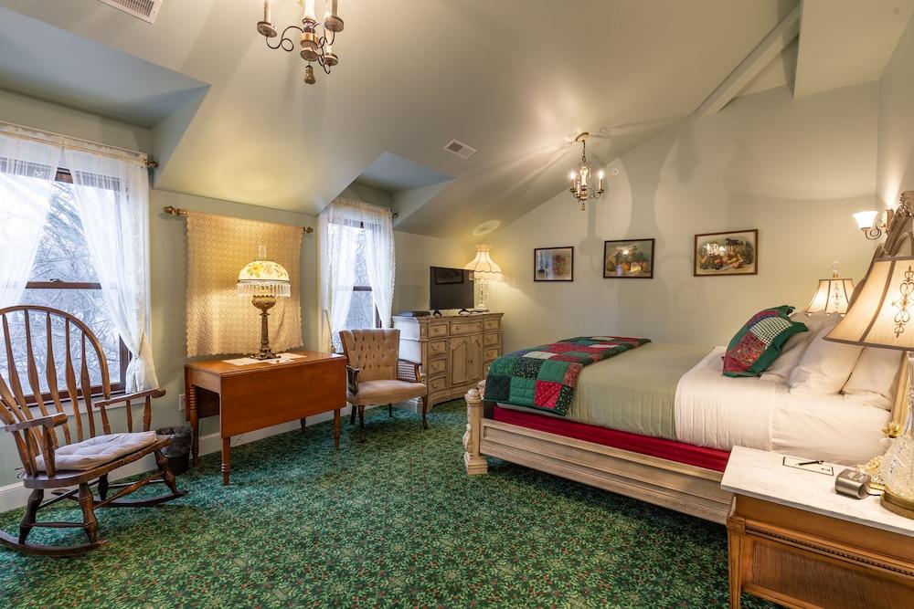 Steele Mansion photo 32