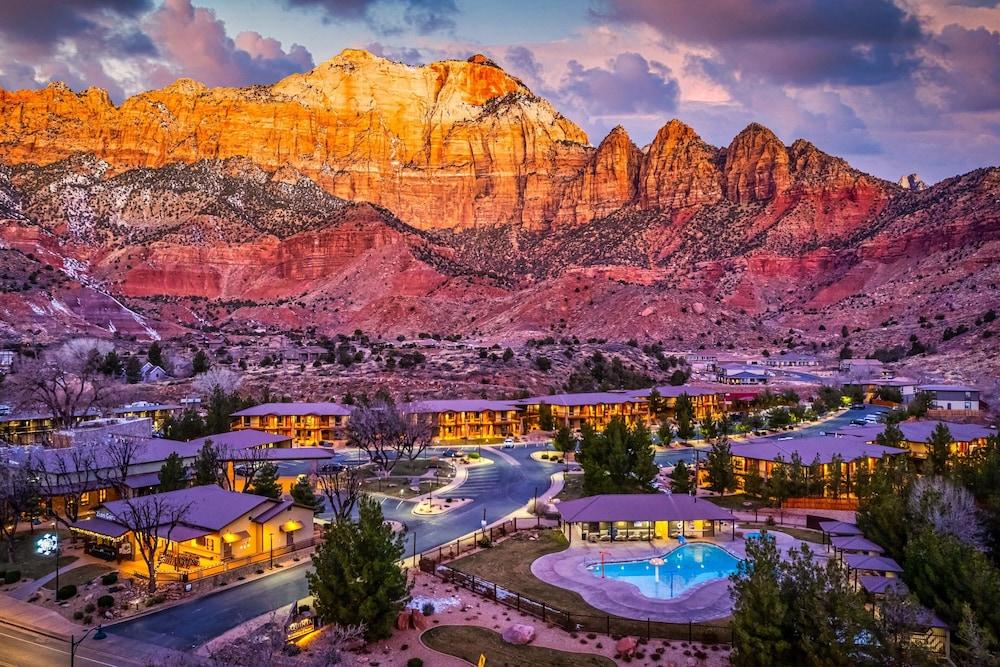 Red Cliffs Lodge Zion, A Tribute Portfolio Hotel - Marriott Bonvoy photo 1