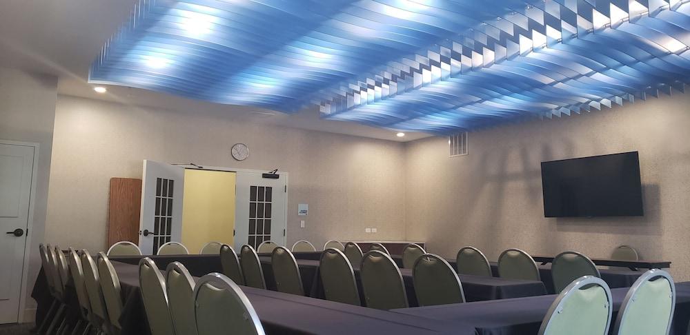 Holiday Inn Express Tampa N I-75 - University Area by IHG photo 57