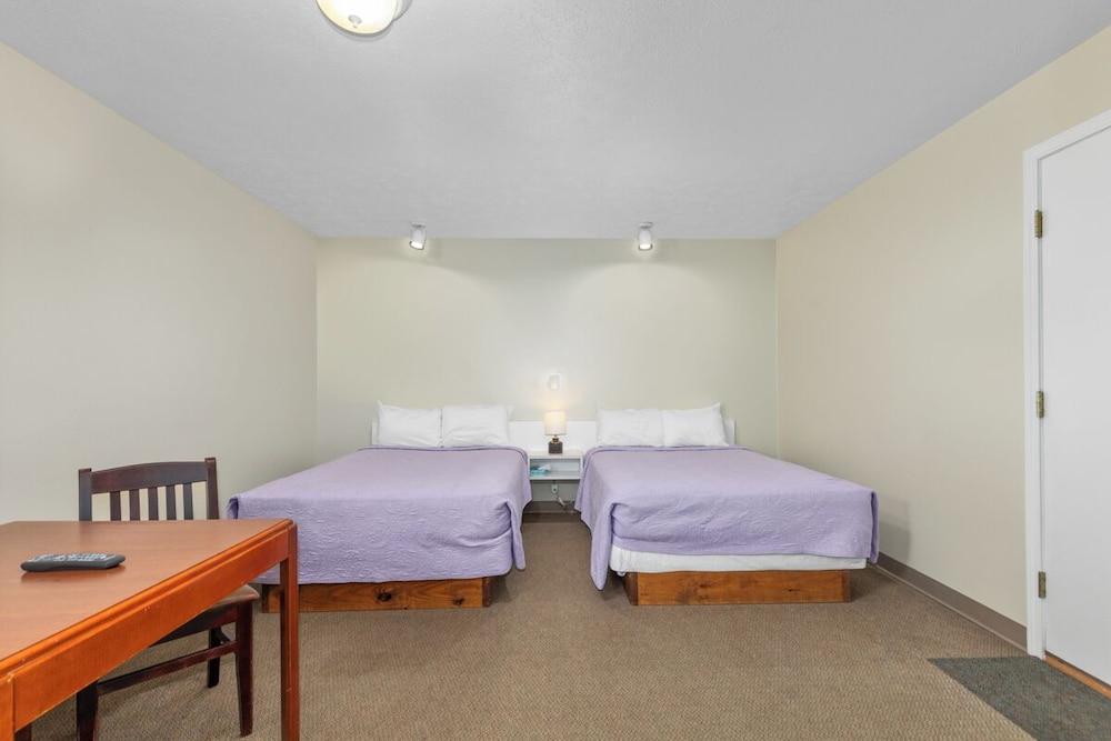 The Lakeview Motel photo 62