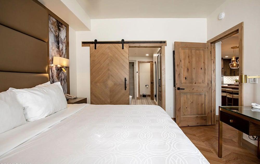 Westgate by Canyons Village Rentals photo 14