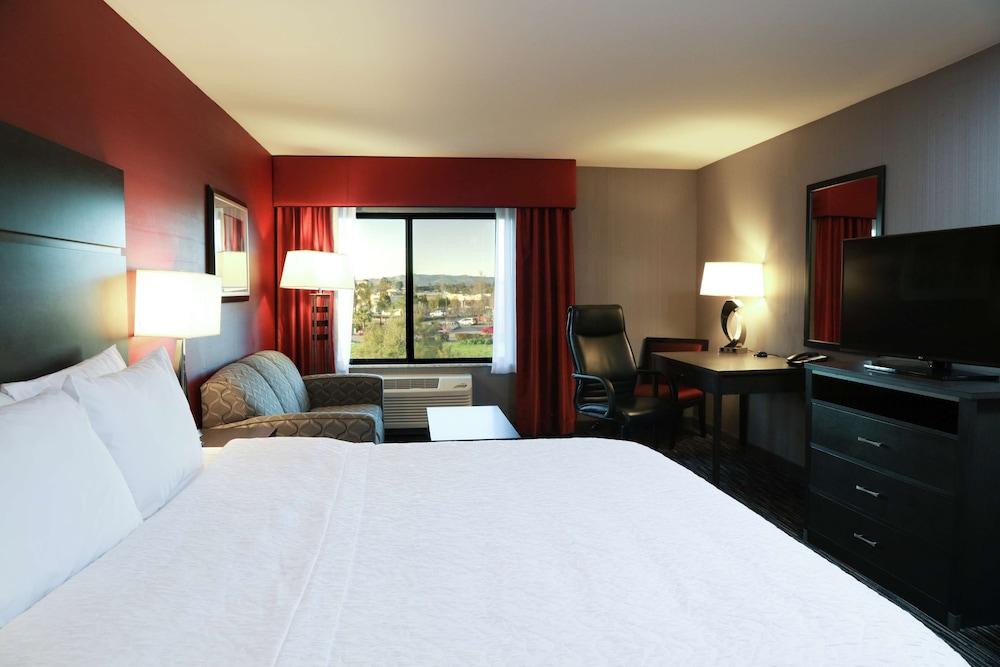Hampton Inn & Suites Temecula photo 37