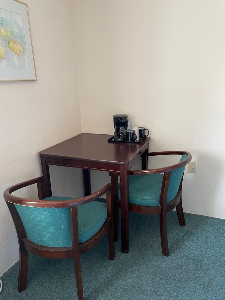 Voyager Inn photo 21