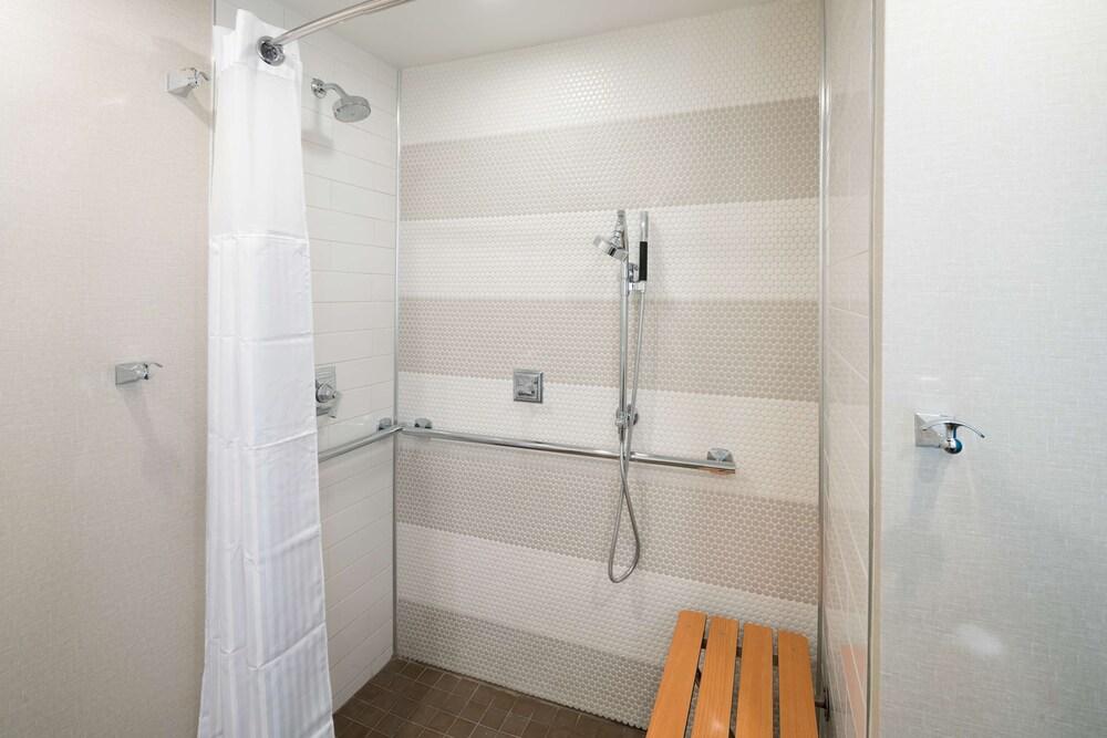DoubleTree by Hilton Gainesville photo 19
