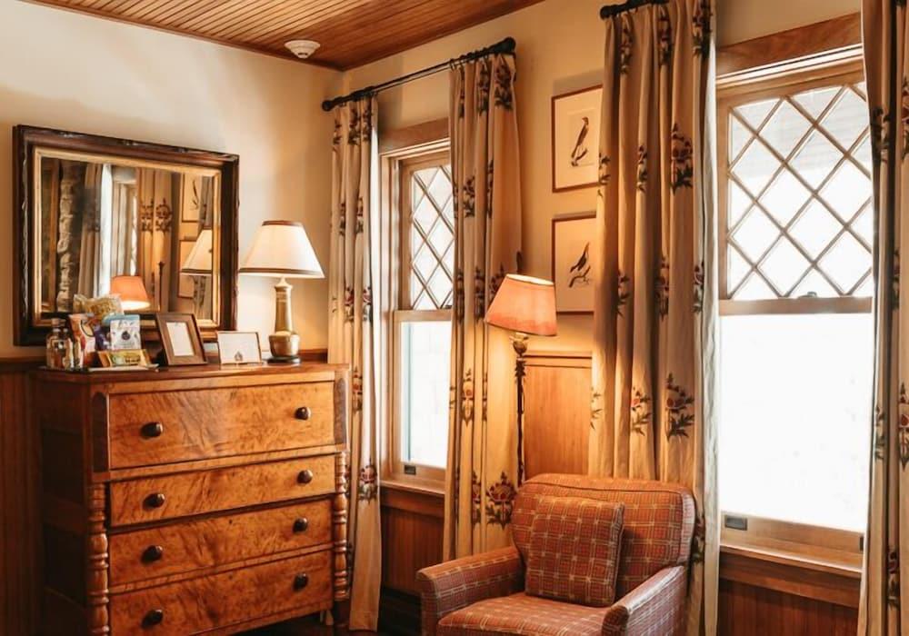 Deer Mountain Inn photo 22