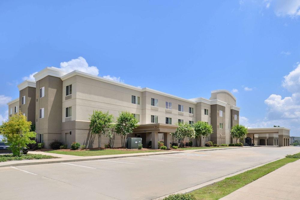 Hotel Vue, Ascend Hotel Collection — hotel in Natchez