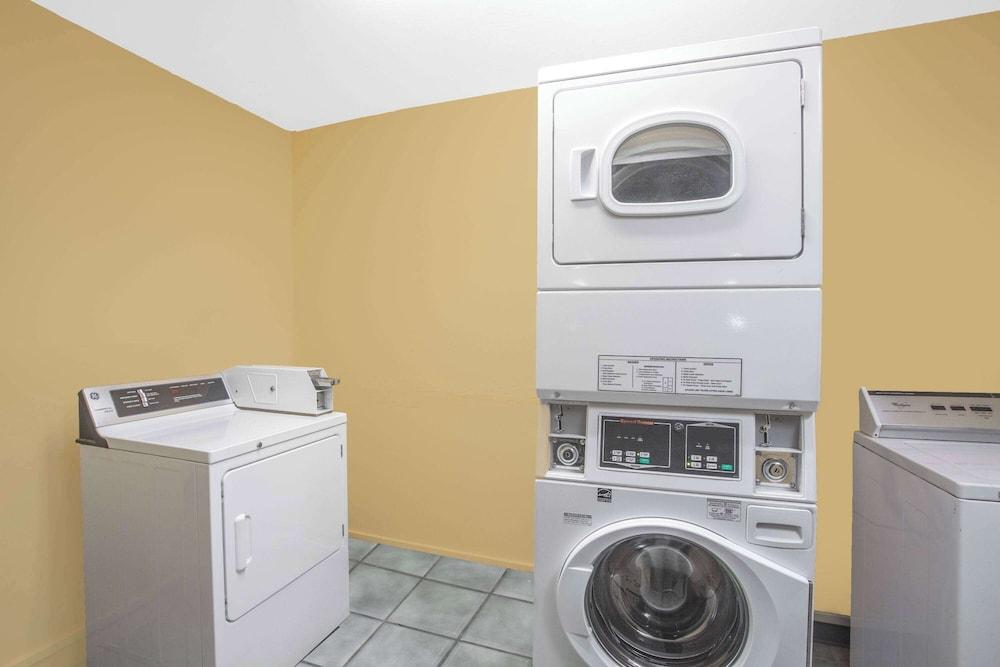 Baymont by Wyndham Coalinga photo 15