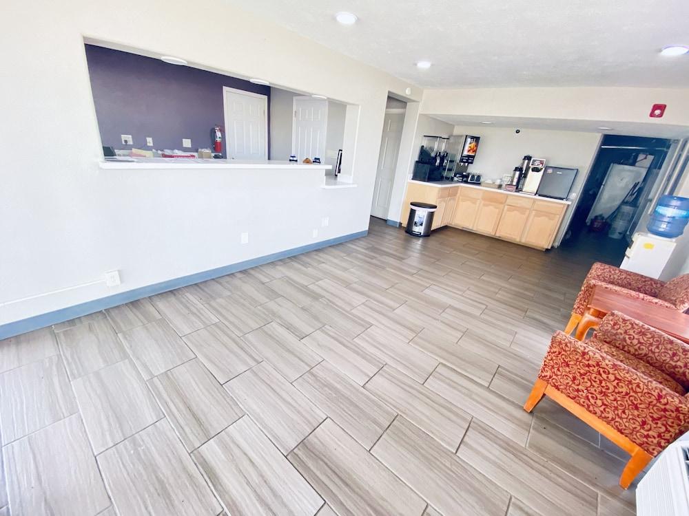 Executive Inn Kingsville photo 4