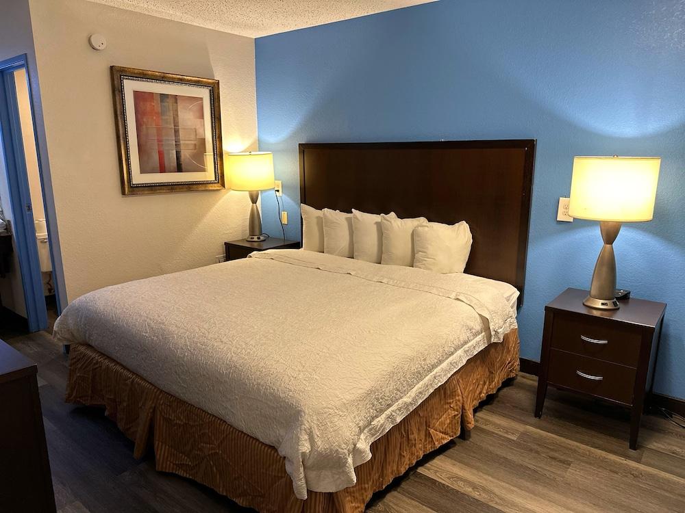 American Inn and Suites Bishop photo 4