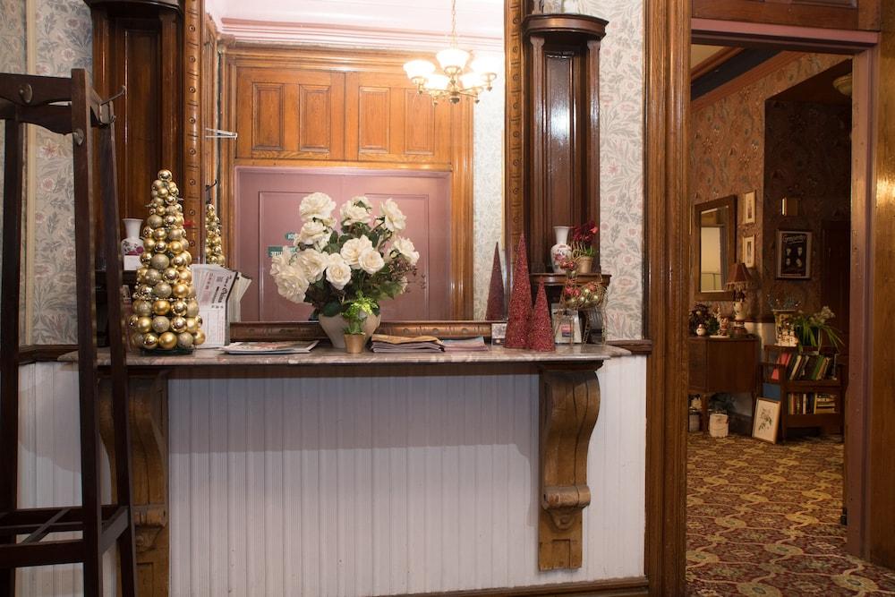 Biltmore Suites Hotel photo 2