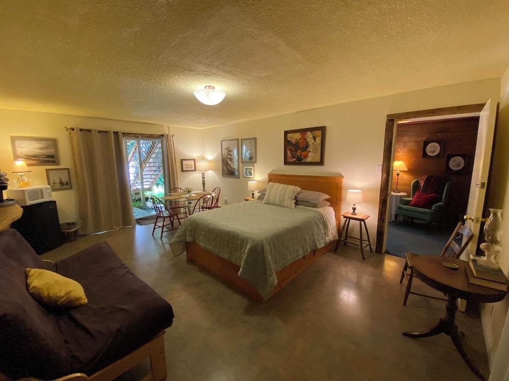 Manitou Lodge photo 38