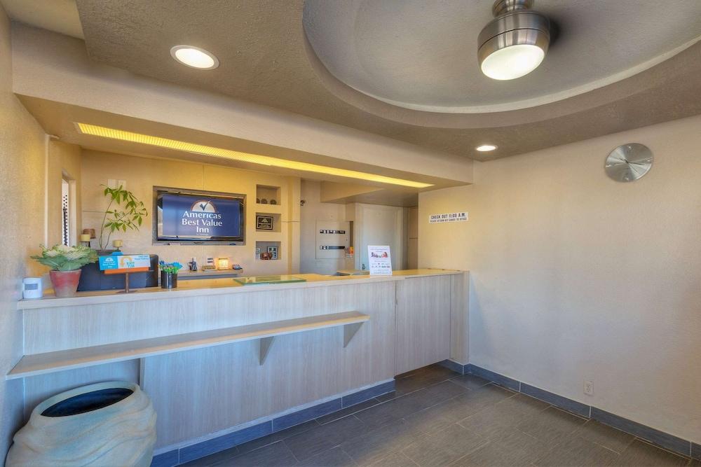 Americas Best Value Inn Amarillo Airport photo 5