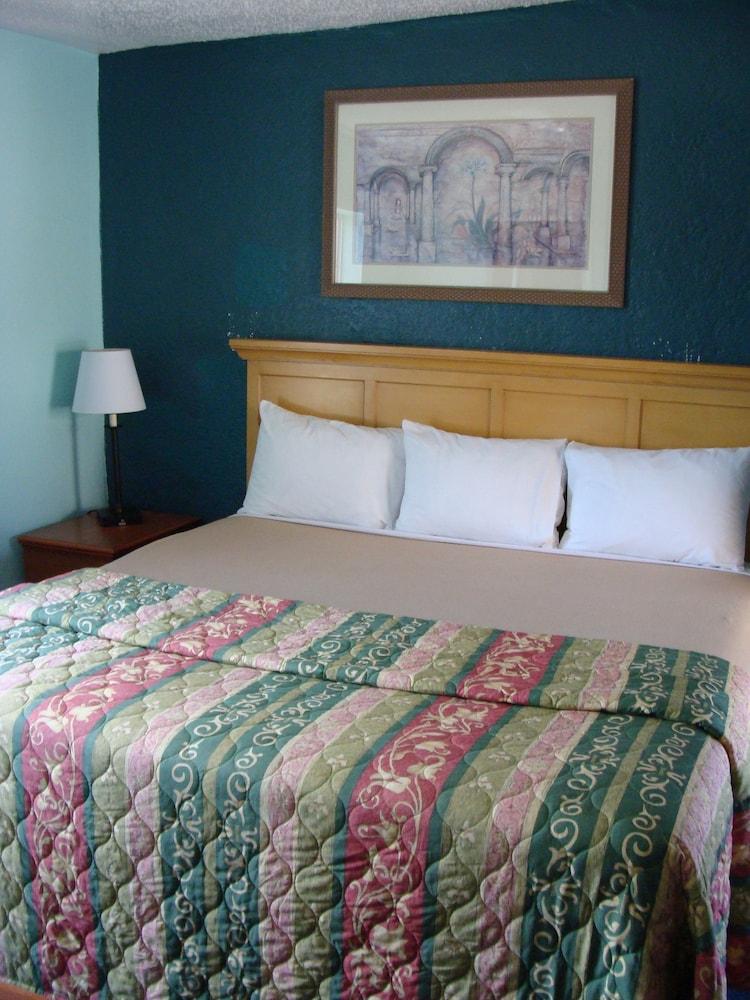 El Rancho Motel photo 13