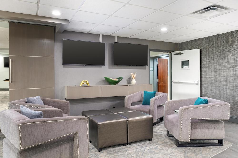 Best Western Plus Indianapolis NW Hotel photo 4