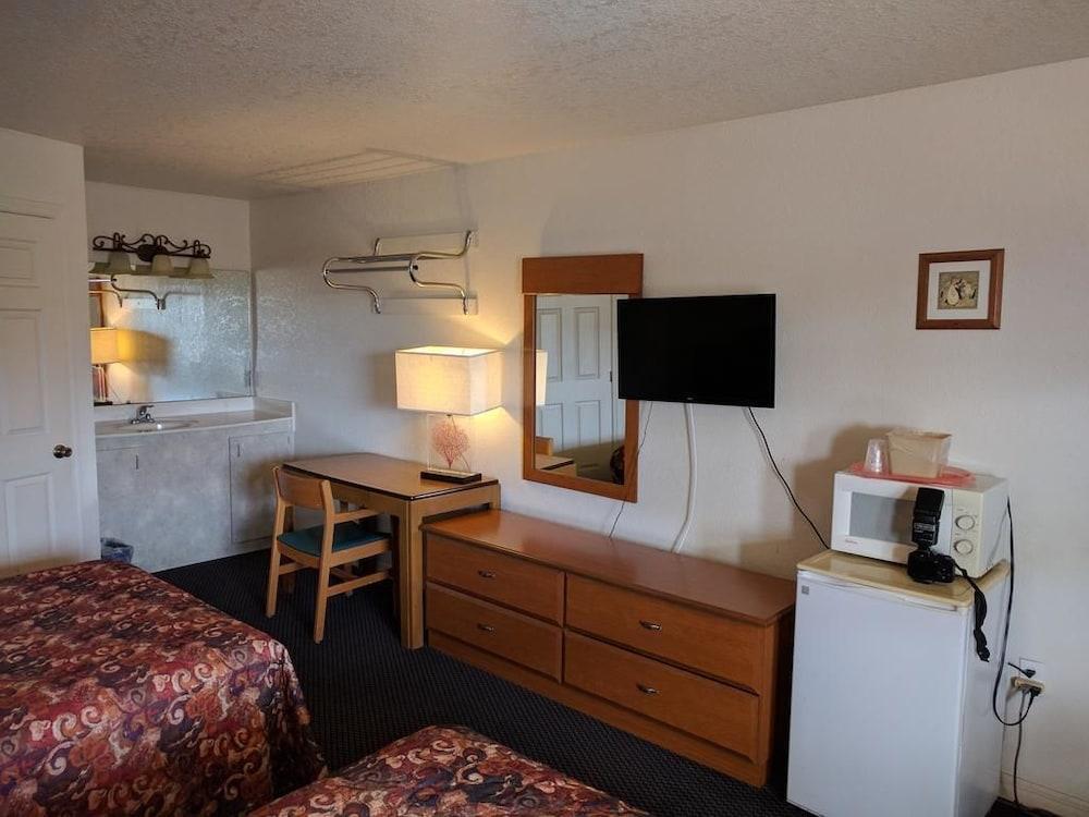 Desoto Motel photo 7